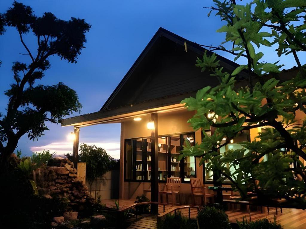 Med Room Korat Nakhon Ratchasima Ngoại thất bức ảnh