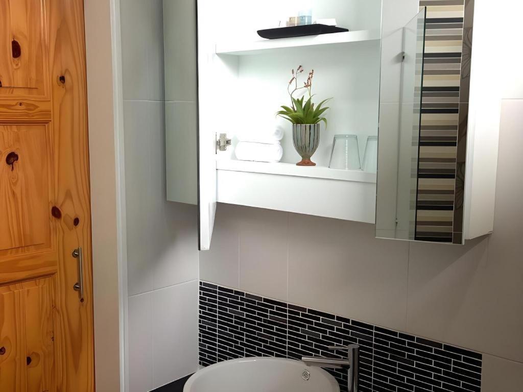 Med Room Korat Nakhon Ratchasima Ngoại thất bức ảnh