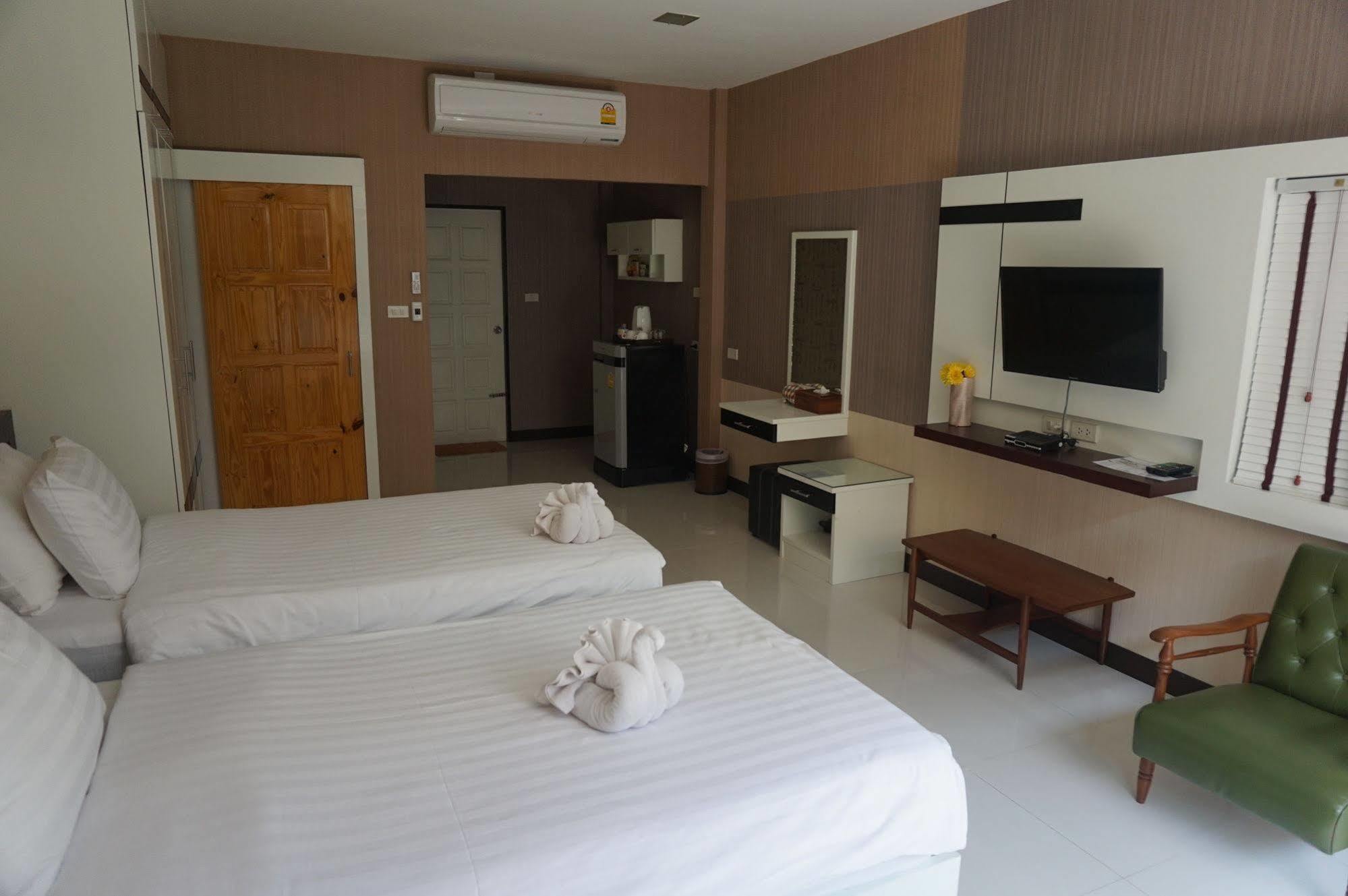 Med Room Korat Nakhon Ratchasima Ngoại thất bức ảnh