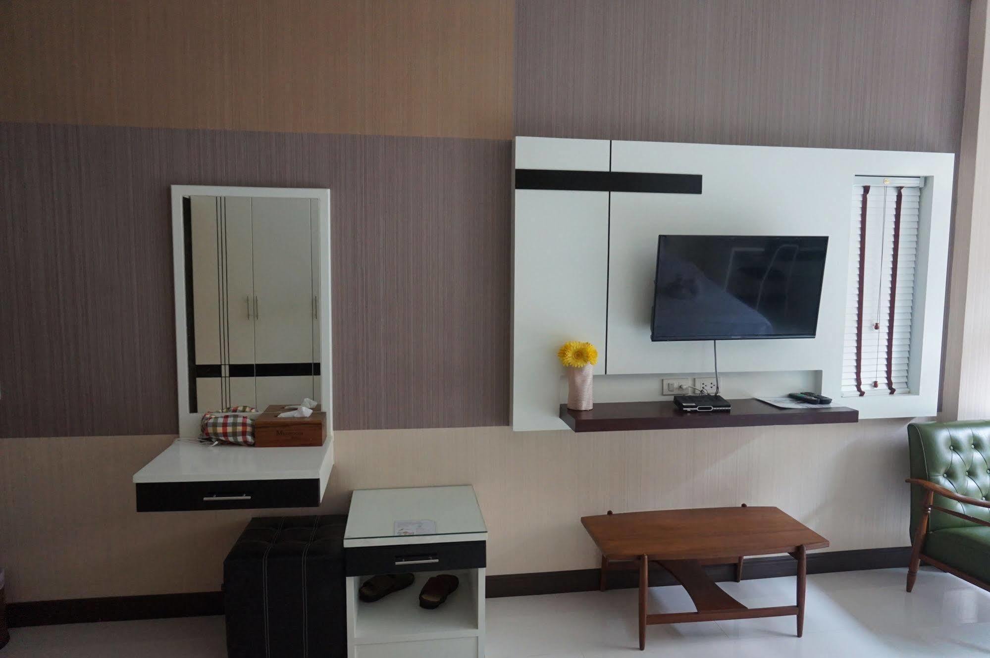 Med Room Korat Nakhon Ratchasima Ngoại thất bức ảnh